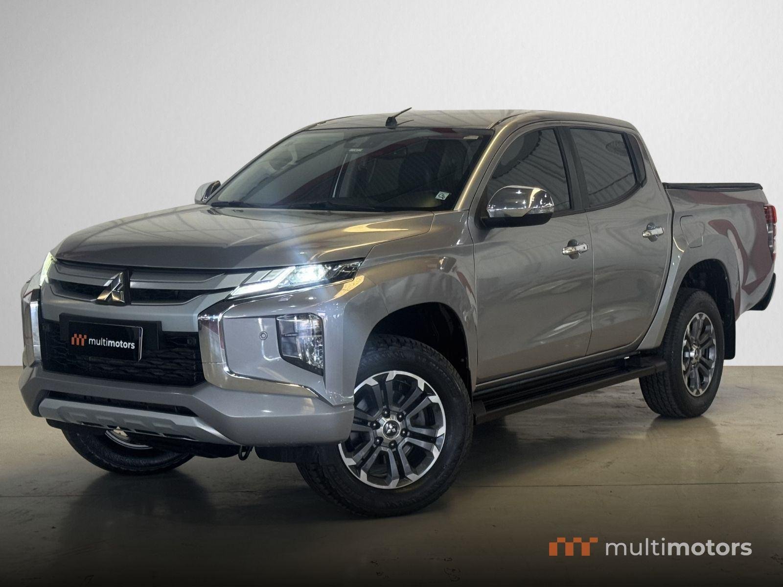 Mitsubishi L200 Triton Sport HPE-S 2.4 CD Dies. Aut na cor Prata em Curitiba / PR - 969719