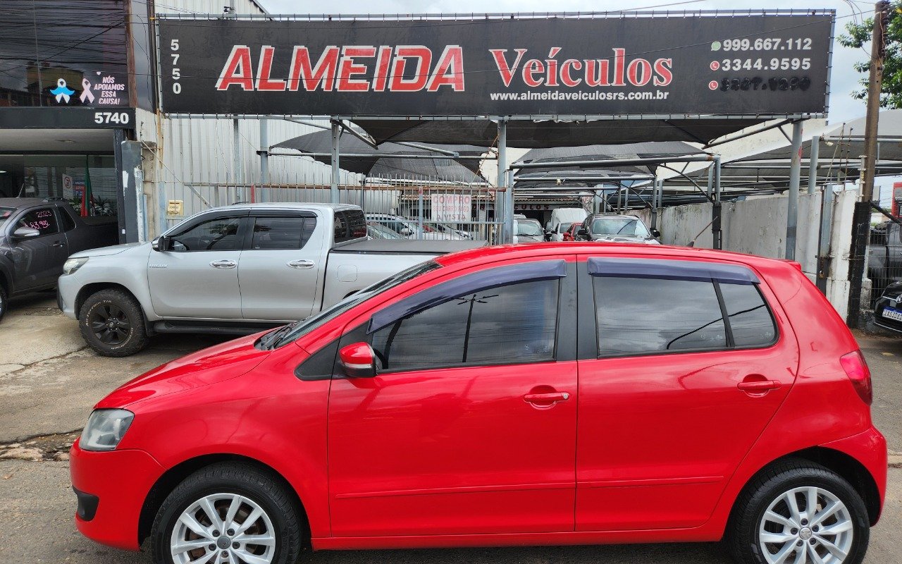 Volkswagen Fox 1.6 Mi Total Flex 8V 5p na cor Vermelho no Porto Alegre / RS - 969741