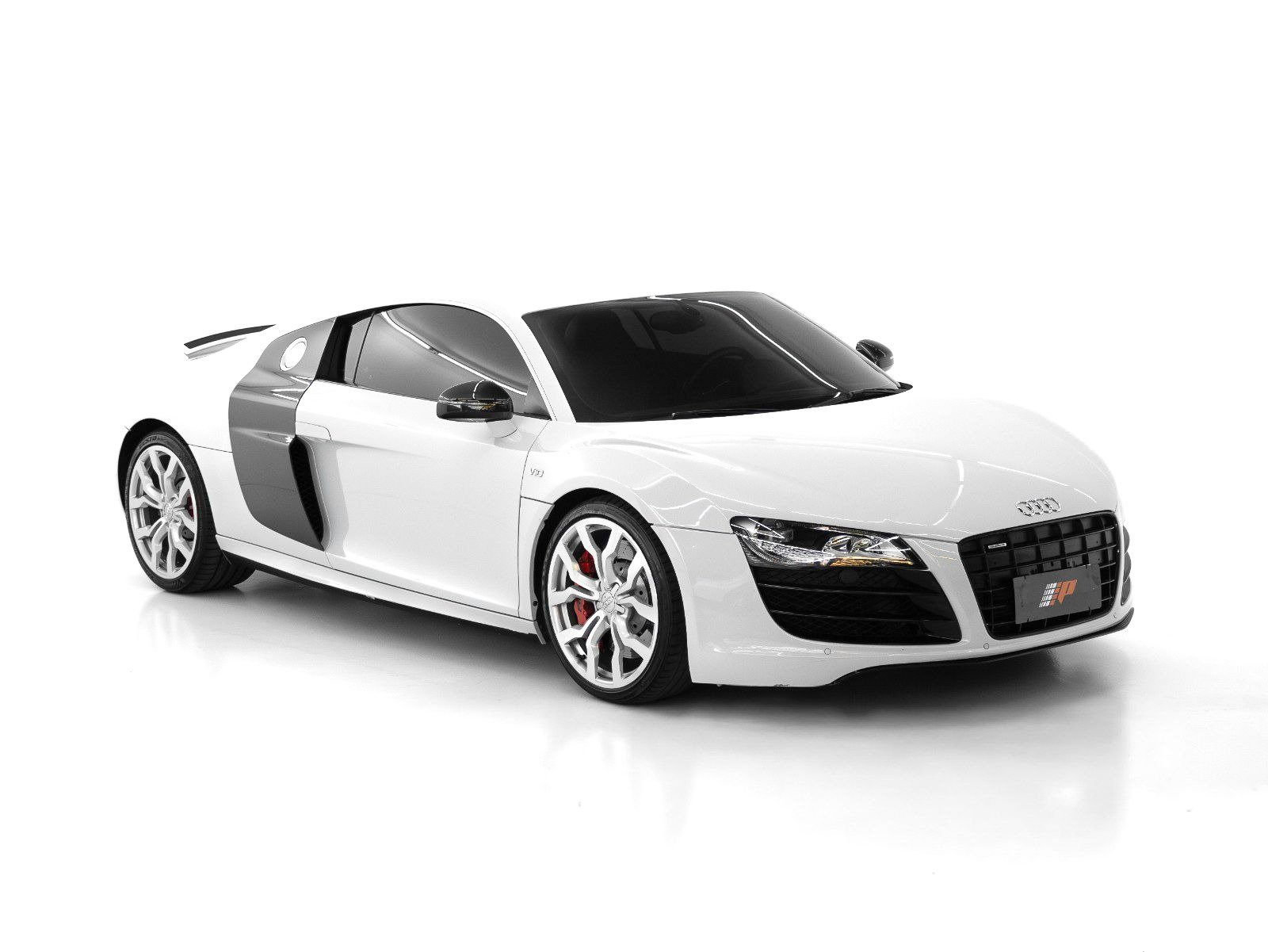 Audi R8 5.2 V10 Quattro R-tronic/S-tronic na cor Branco em Curitiba / PR - 969793