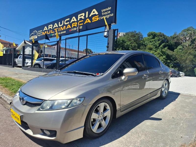 Honda Civic Sedan LXS 1.8/1.8 Flex 16V Mec. 4p na cor Amarelo em Araucária / PR - 969827