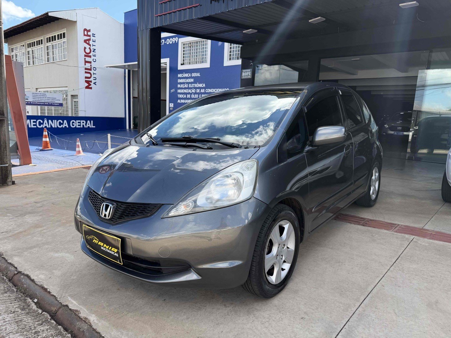 Honda Fit LXL 1.4/ 1.4 Flex 8V/16V 5p Aut. na cor Prata em Londrina / PR - 970095