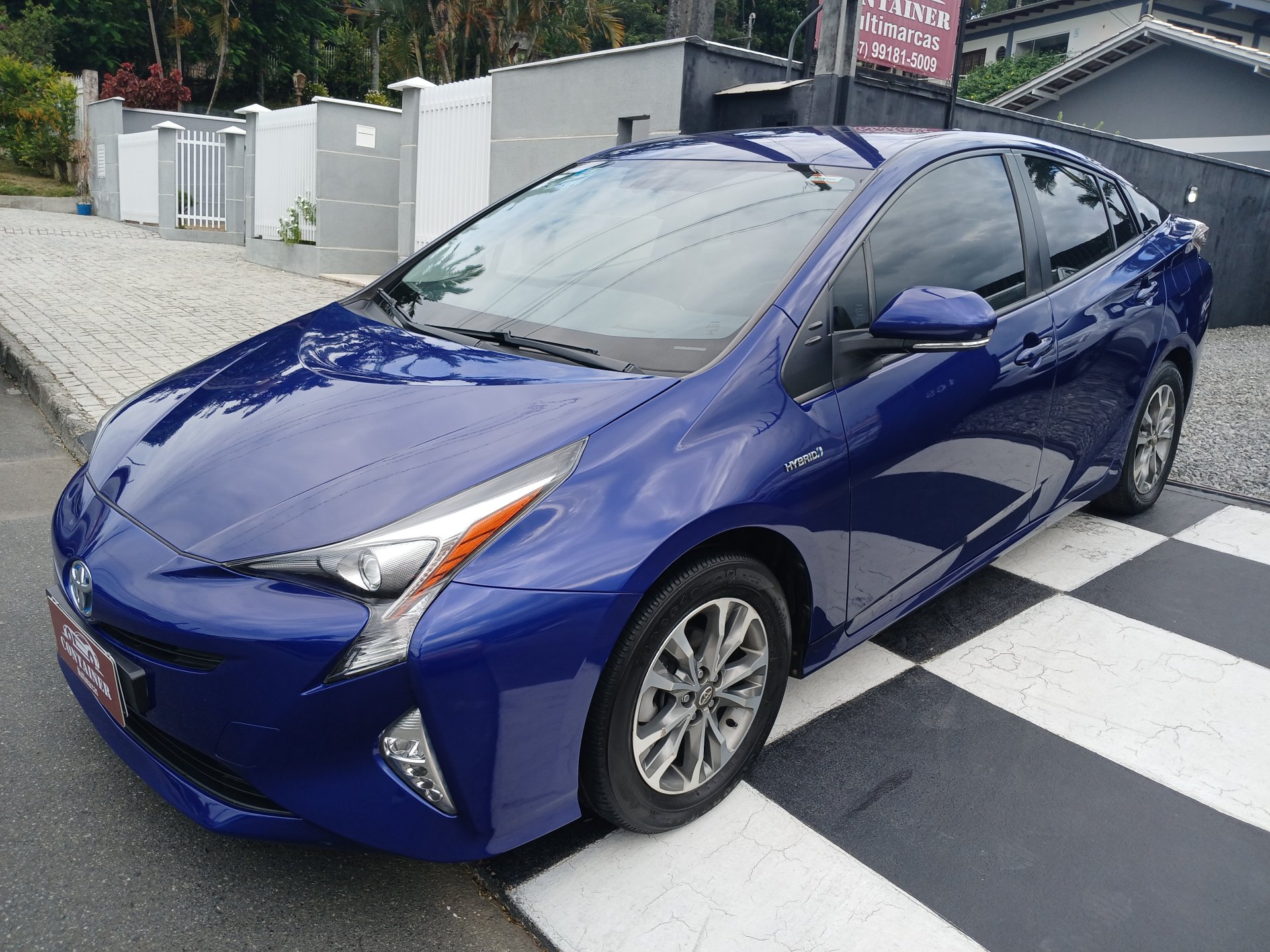 Toyota Prius 1.8 16V 5p Aut. (Híbrido) na cor Azul em Joinville / SC - 970176