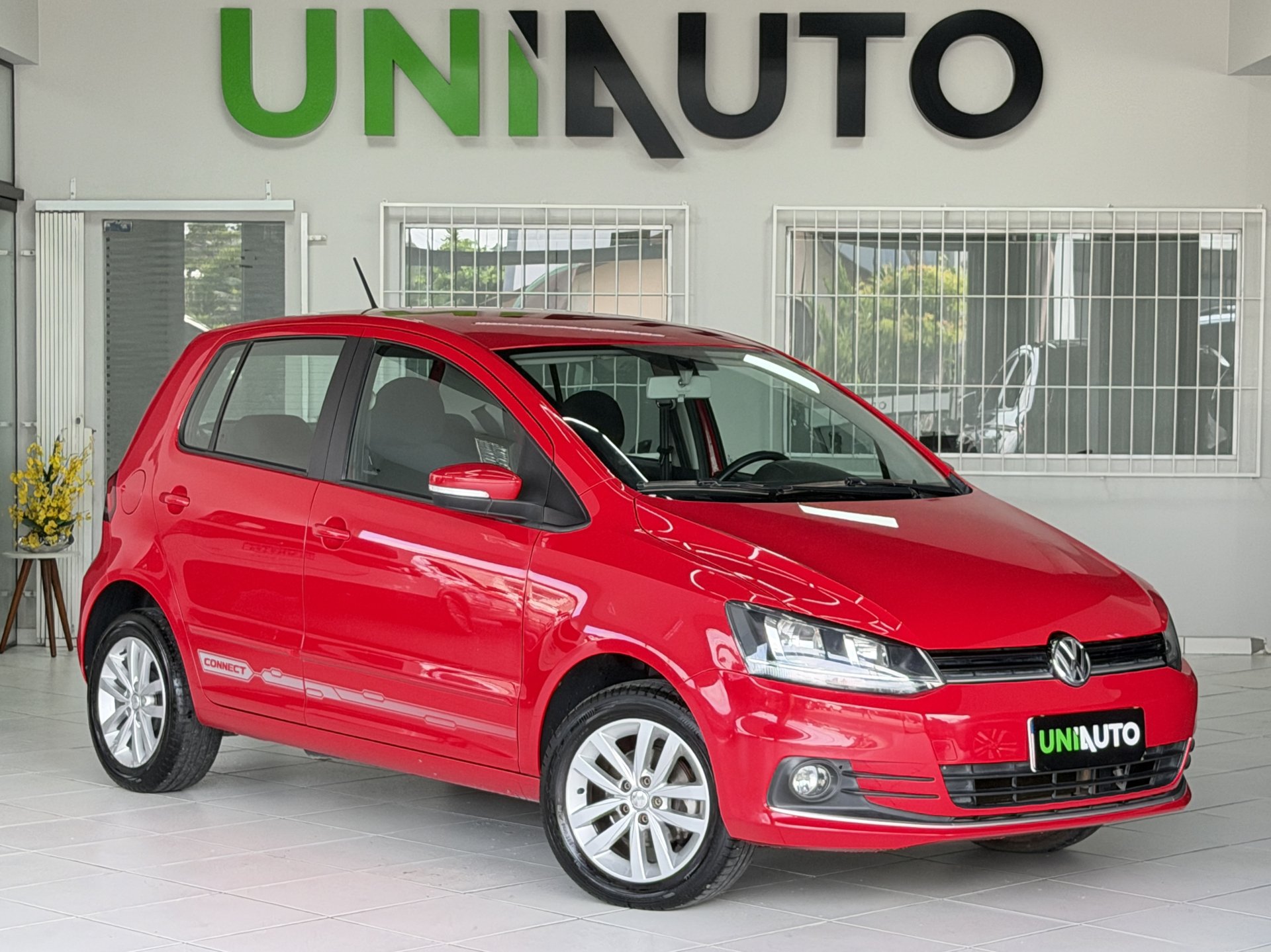 Volkswagen Fox Connect 1.6 Flex 8V 5p na cor Vermelho em Joinville / SC - 970431