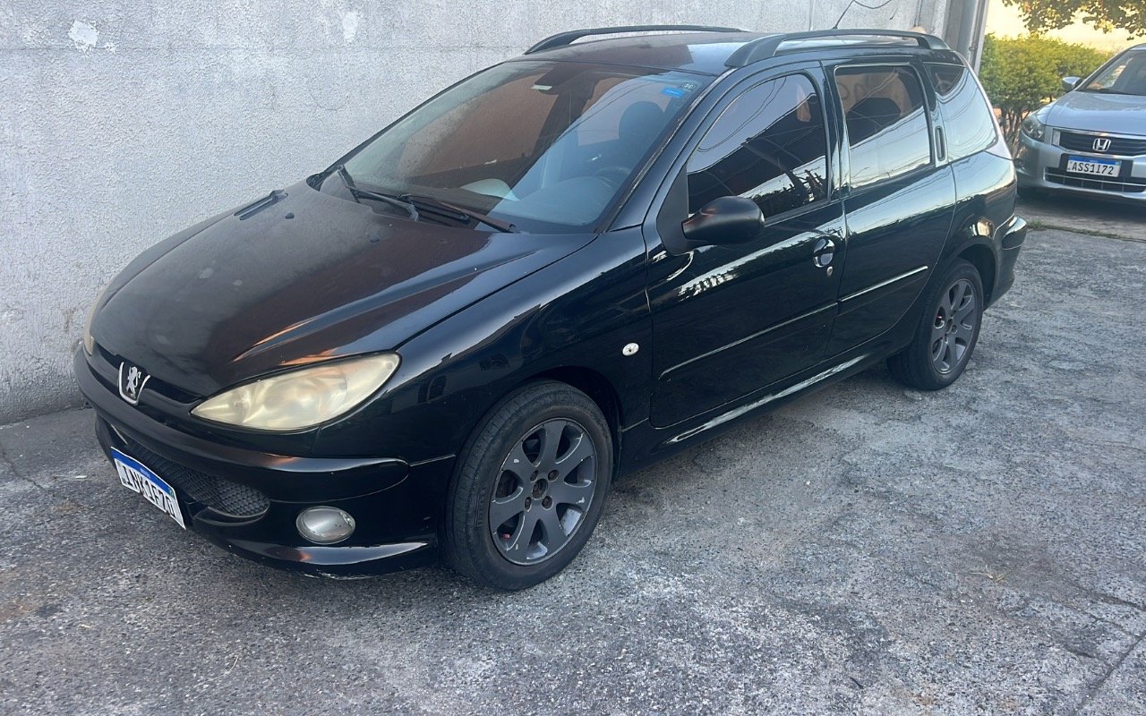 Peugeot 206 SW Feline 1.6/ 1.6 Flex 16V 5p na cor Preto em Curitiba / PR - 970486