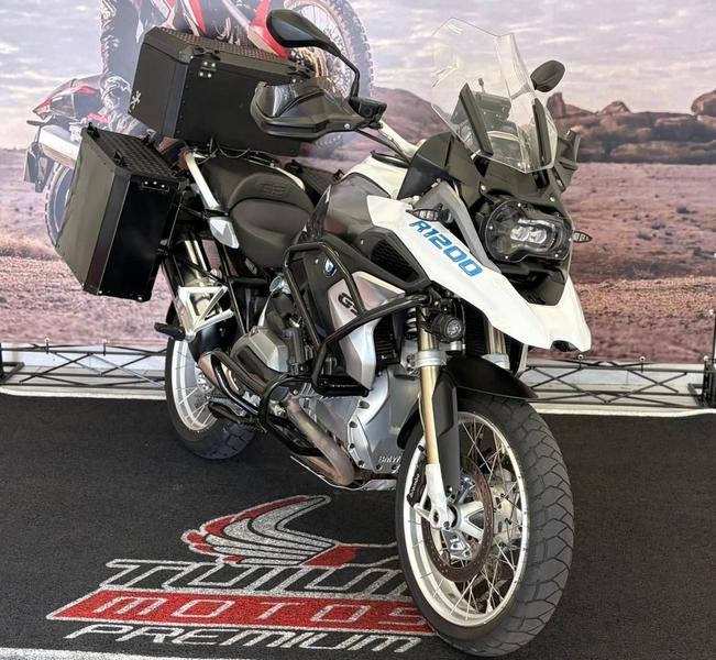 BMW R 1200 R/ R Classic  na cor Branco em Campo Largo / PR - 972576