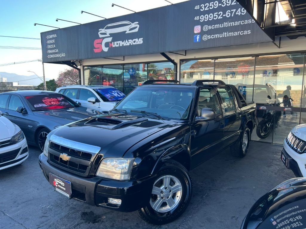 Chevrolet S10 P-Up Advant. 2.4/2.4 MPFI F.Power CD na cor Preto em Florianópolis / SC - 973208