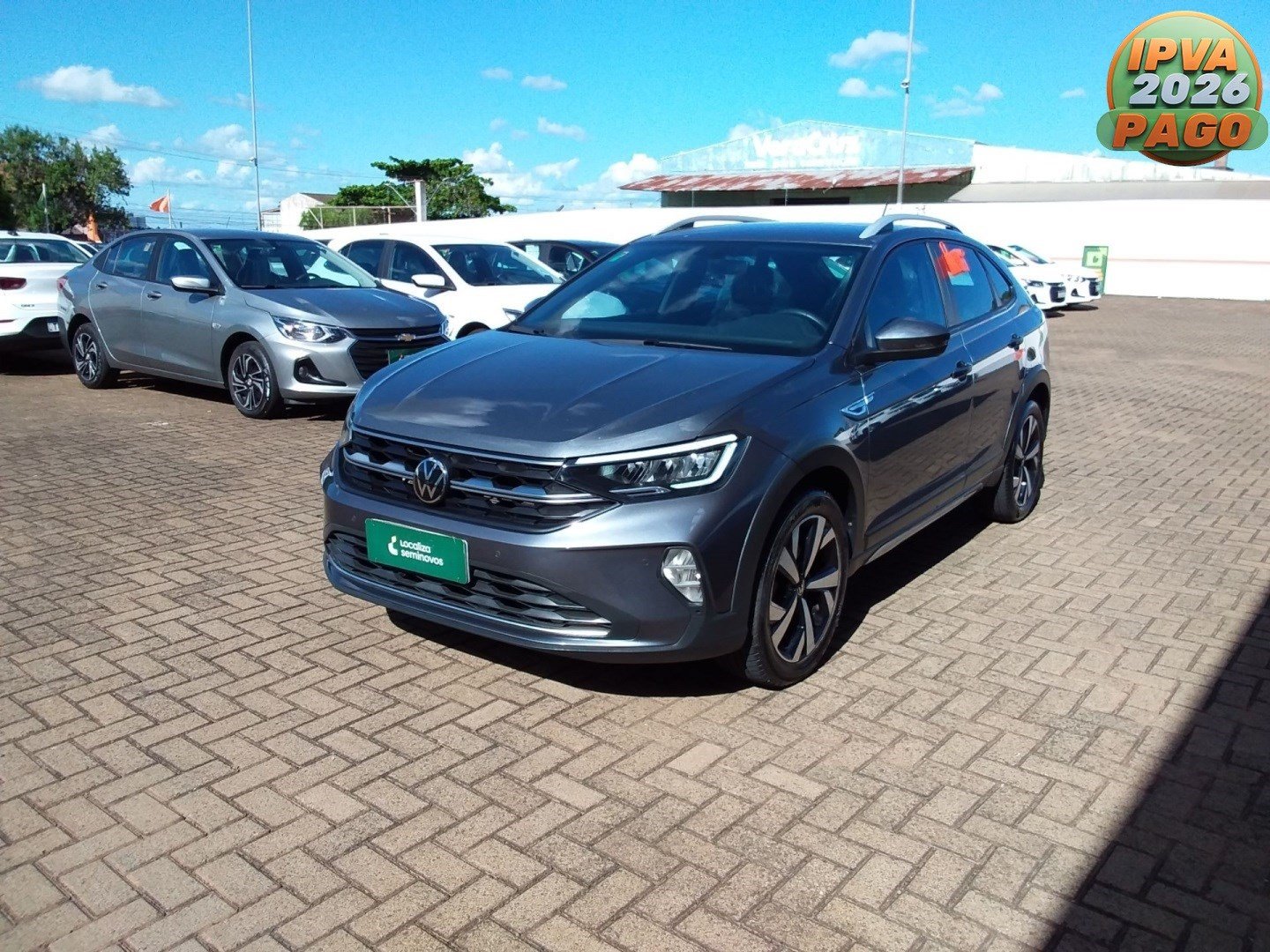 Volkswagen Nivus Highline 1.0 200 TSI Flex Aut. na cor Cinza em Maringá / PR - 973676