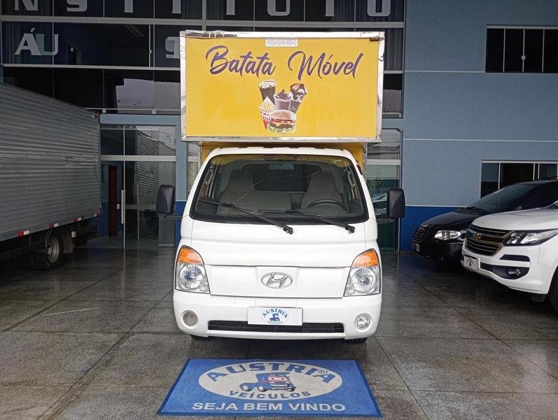 Hyundai HR 2.5 TCI Diesel (RS/RD) na cor Branco em Curitiba / PR - 974869