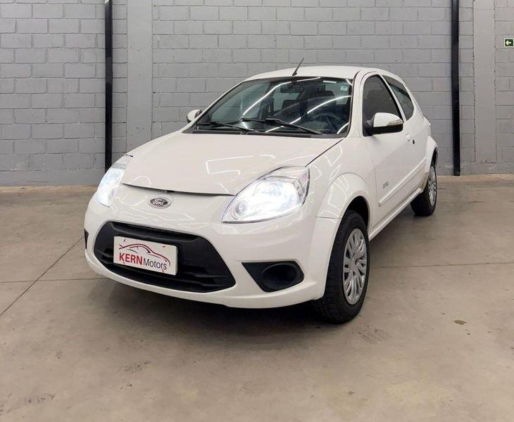 Ford Ka 1.0 8V/1.0 8V ST Flex 3p na cor Branco no Canoas / RS - 975578