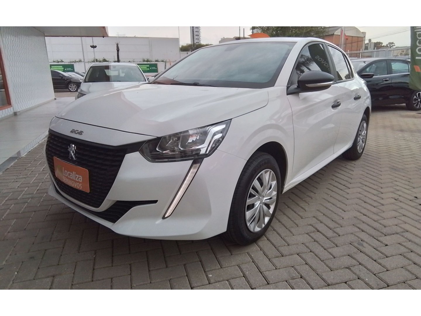 Peugeot 208 Like 1.0 Flex 6V 5p Mec. na cor Branco em Chapecó / SC - 975671