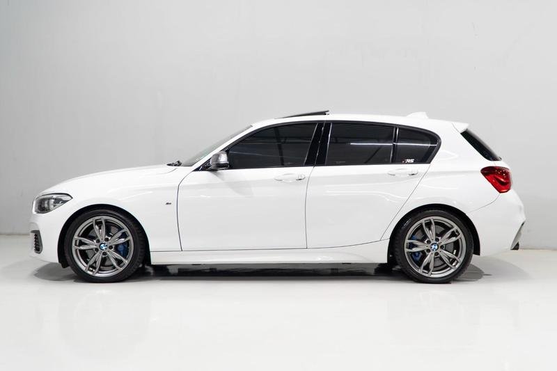 BMW M 135i 3.0 TB 24V 320cv na cor Branco em Curitiba / PR - 977692