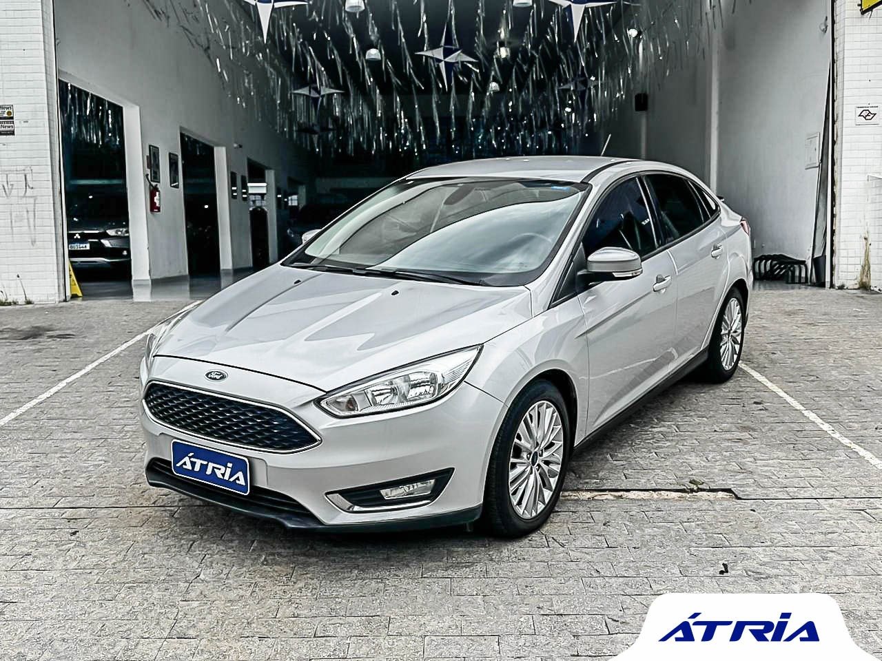 Ford Focus 2.0 16V/SE/SE Plus Flex 5p Aut. na cor Cinza em Campinas / SP - 9778