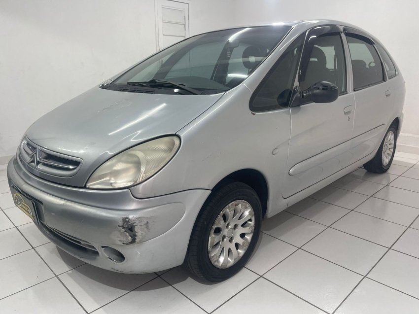 Citroën Xsara Picasso GLX/Brasil/Etoile 2.0 Mec. na cor Prata em Curitiba / PR - 977948