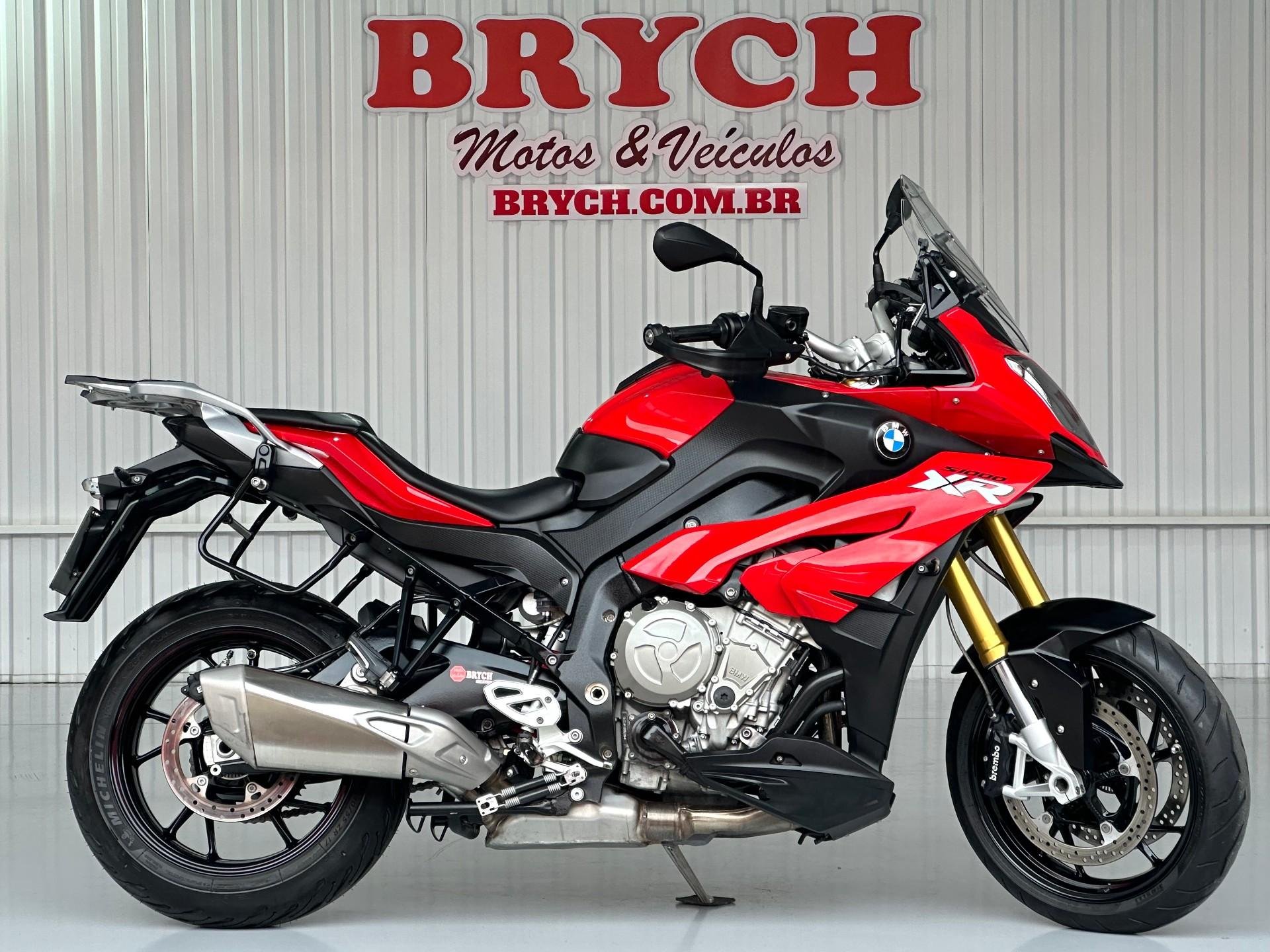 BMW S 1000 XR  na cor Vermelho em Pomerode / SC - 978045