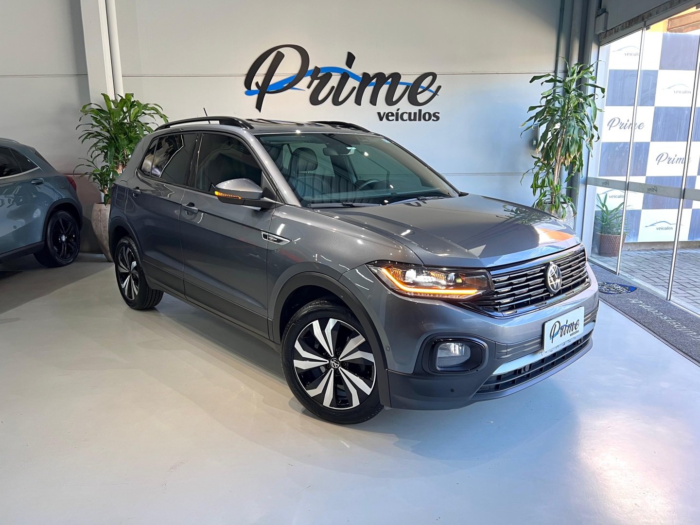 Volkswagen T-Cross Hig. 250 TSI 1.4 Flex 16V 5p Aut na cor Cinza no Estância Velha / RS - 978113