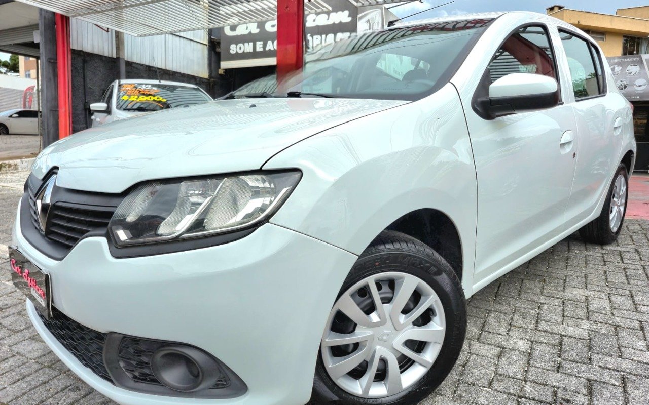 Renault Sandero Auth. Plus Hi-Power 1.0 16V 5p na cor Branco em Curitiba / PR - 978388
