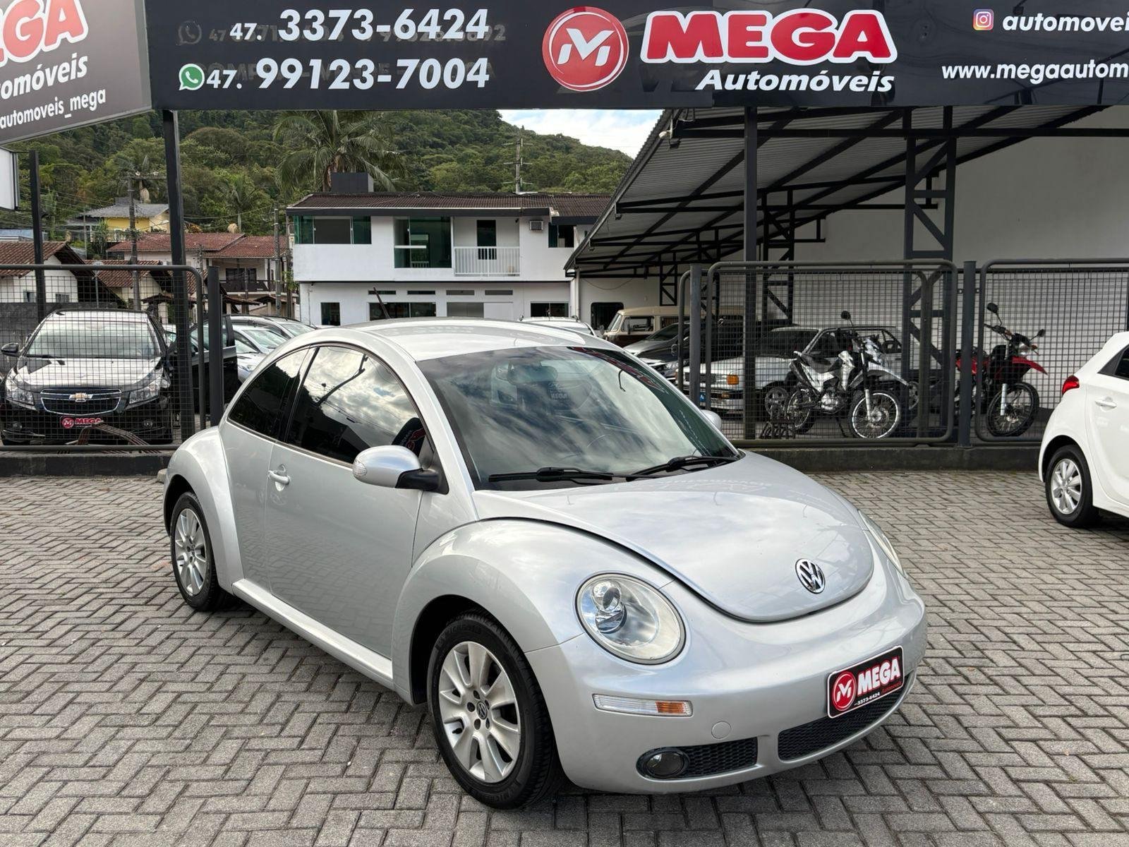 Volkswagen New Beetle 2.0 Mi Mec./Aut. na cor Prata em Guaramirim / SC - 978493