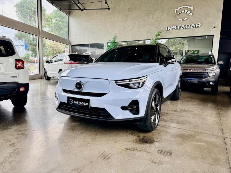 Volvo XC40 Pure (Elétrico) na cor Azul em Londrina / PR - 978573