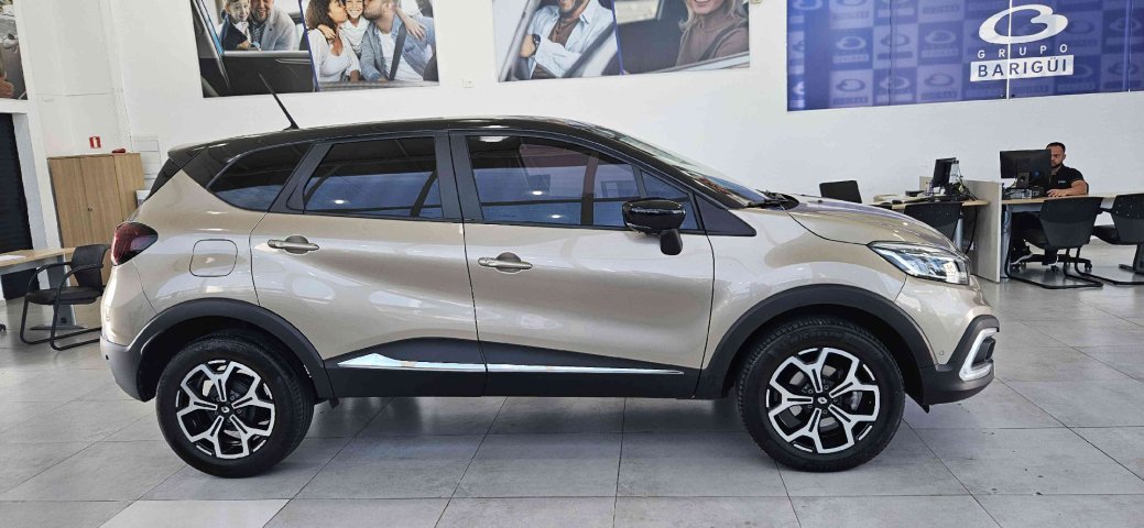 Renault Captur Iconic 1.3 TB 16V Flex 5p Aut. na cor Bege em Curitiba / PR - 978683