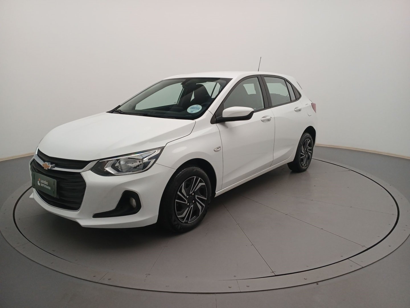 Chevrolet Onix HATCH LT 1.0 12V TB Flex 5p Mec. na cor Branco em Criciúma / SC - 978919