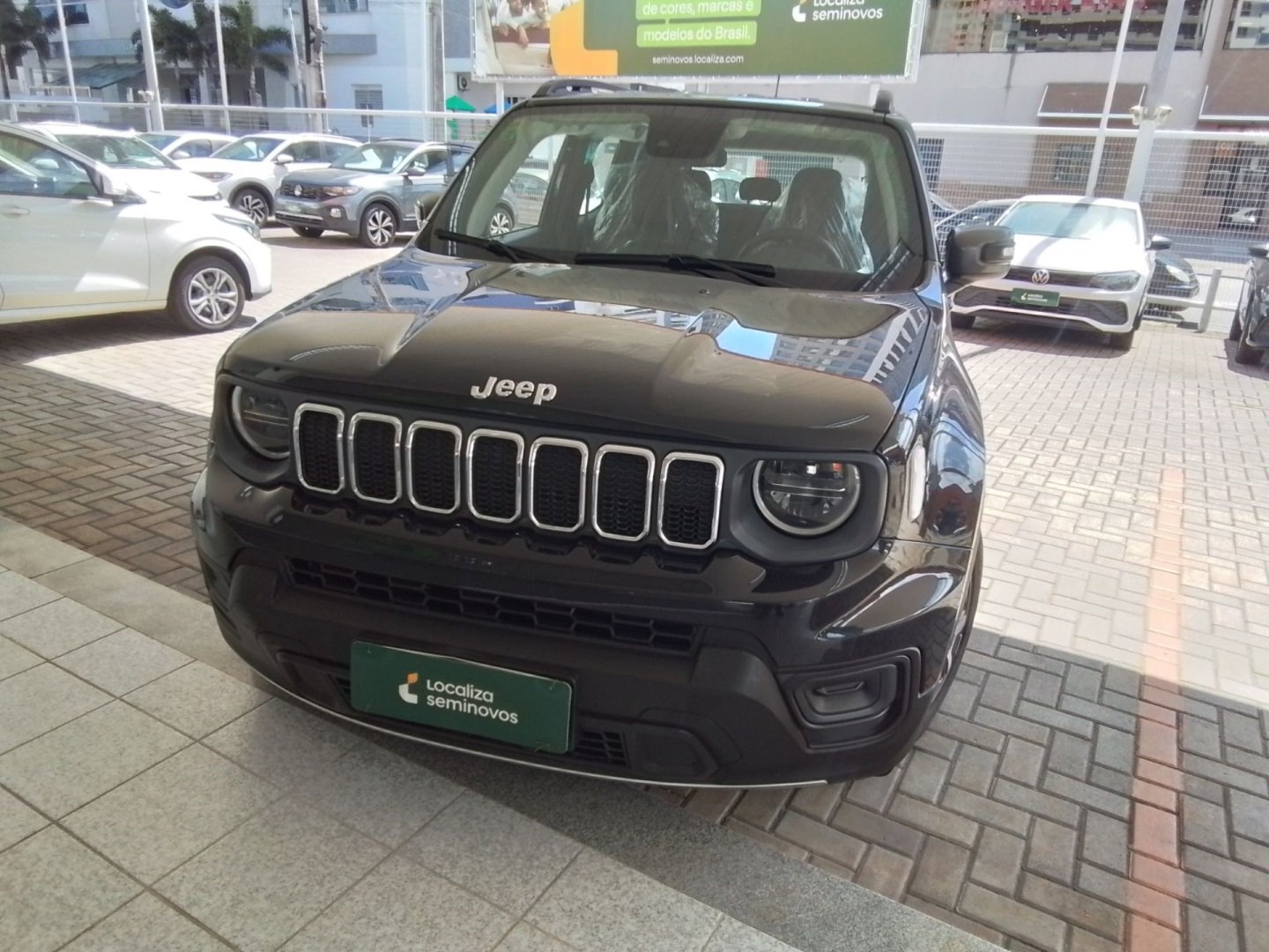 Jeep Renegade Long. T270 1.3 TB 4x2 Flex Aut. na cor Preto em Itajaí / SC - 979523