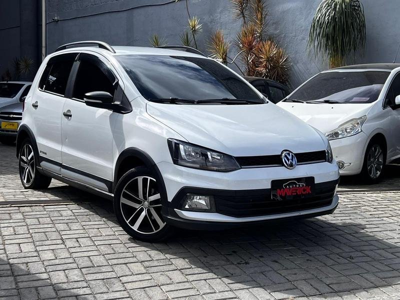 Volkswagen Fox Xtreme 1.6 Flex 8V 5p na cor Branco em Colombo / PR - 979779