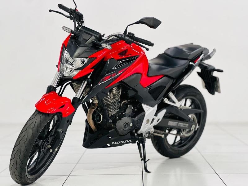 Honda CB 300F Twister Flex  na cor Vermelho em Colombo / PR - 980214
