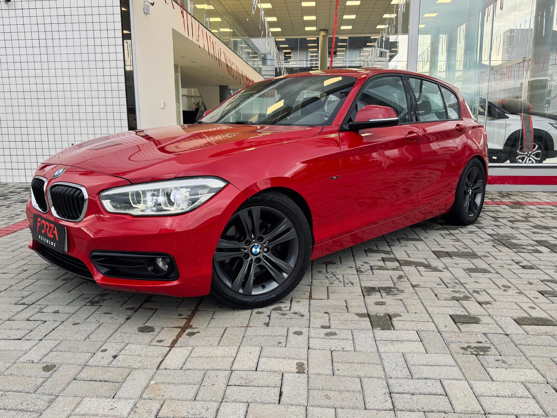 BMW 120i Sport 2.0/ActiveFlex 16V Aut. na cor Vermelho em São Mateus do Sul / PR - 980344