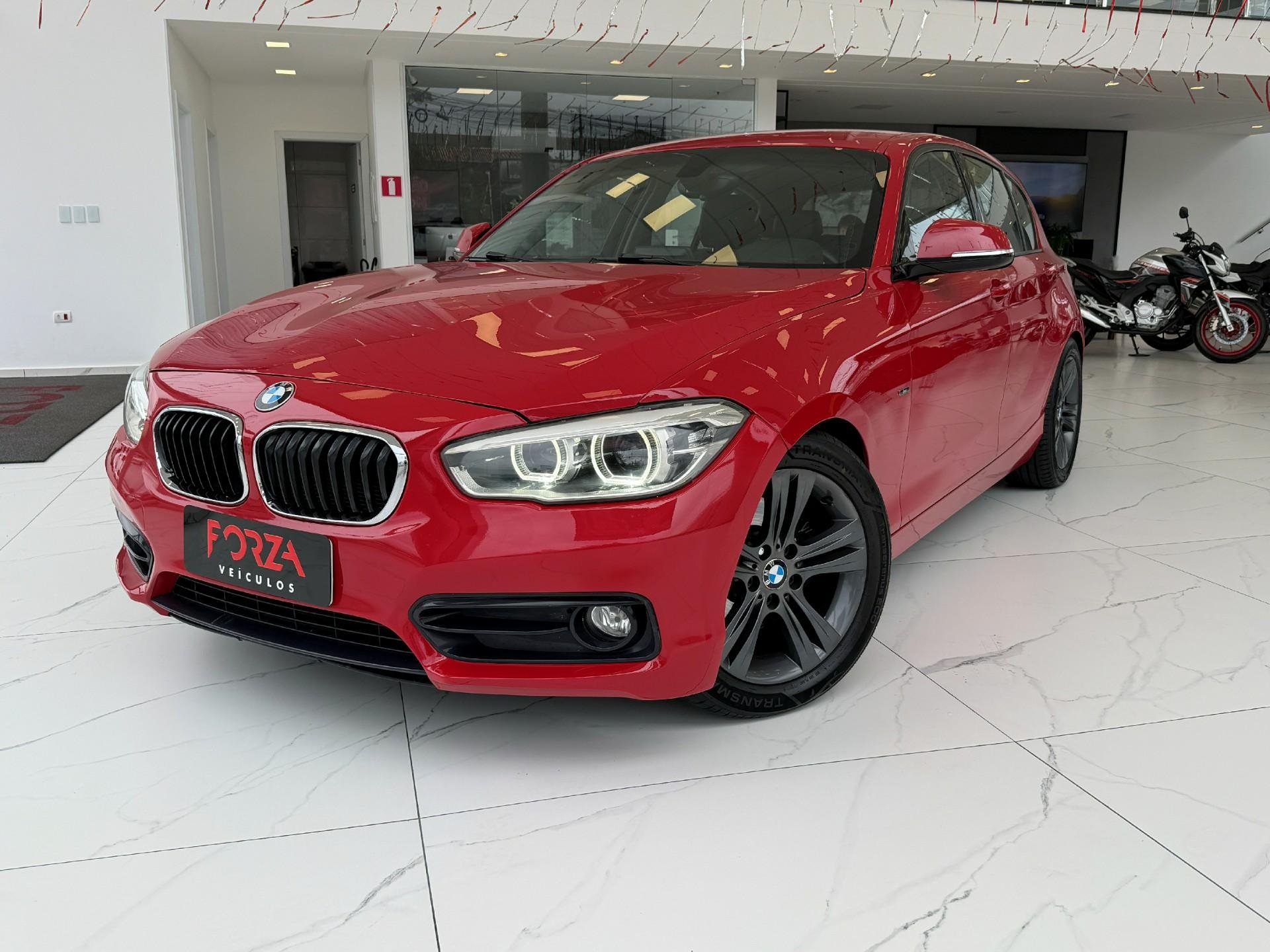 BMW 120i Sport 2.0/ActiveFlex 16V Aut. na cor Vermelho em São Mateus do Sul / PR - 980344