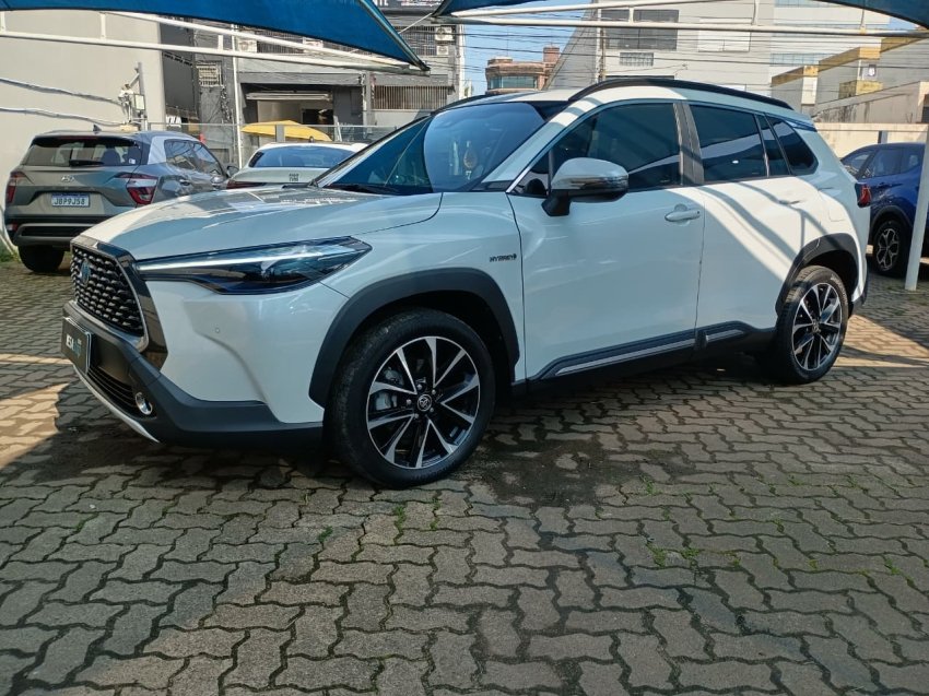 Toyota Corolla Cross XRX 1.8 16V Aut. (Híbrido) na cor Branco no Porto Alegre / RS - 980373