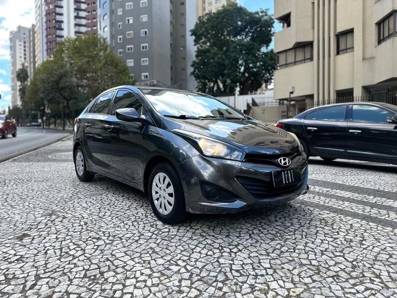 Hyundai HB20S Comfort Plus 1.0 Flex 12V Mec. na cor Cinza em Curitiba / PR - 980935