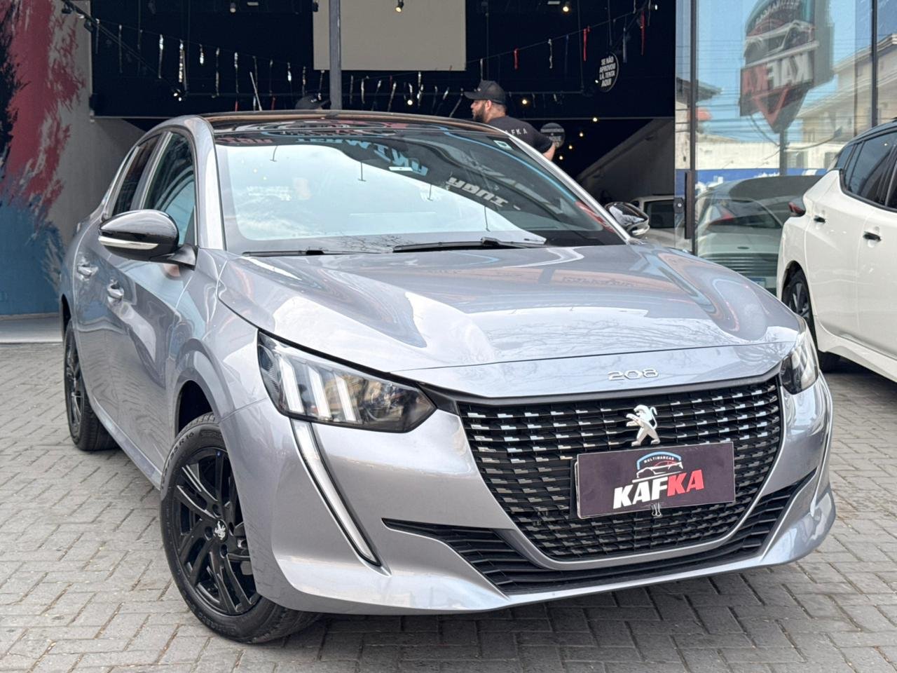 Peugeot 208 Style 1.0 Flex 6V 5p Mec. na cor Cinza em Joinville / SC - 981267