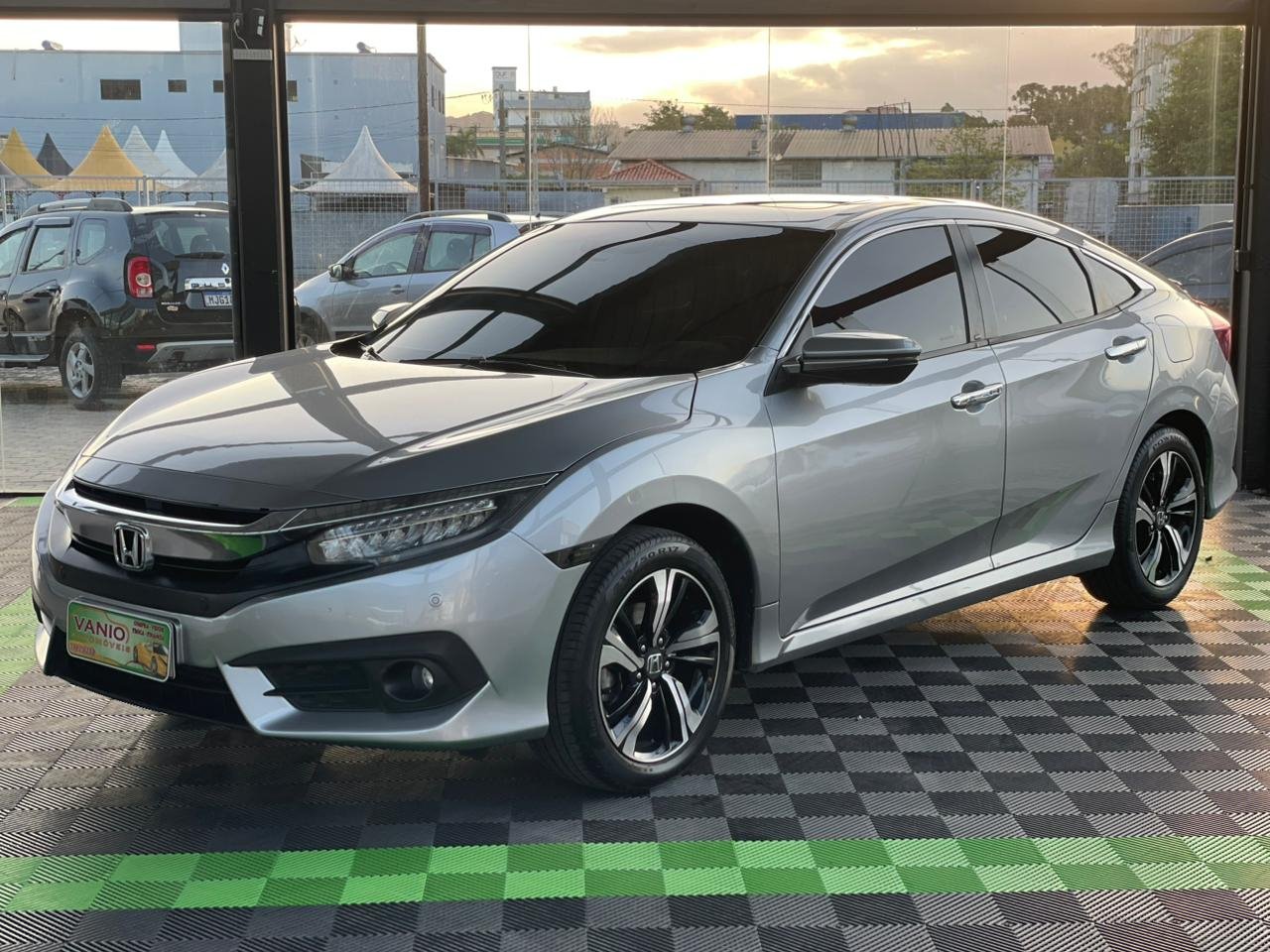 Honda Civic Sedan TOURING 1.5 Turbo 16V Aut.4p na cor Prata em Criciúma / SC - 981439