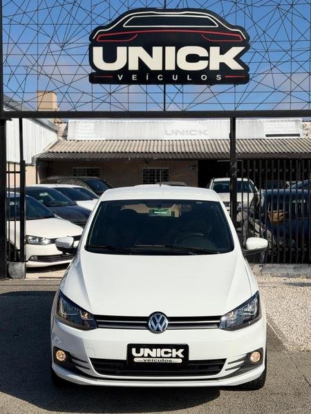 Volkswagen Fox Connect 1.6 Flex 8V 5p na cor Branco em Pinhais / PR - 982592
