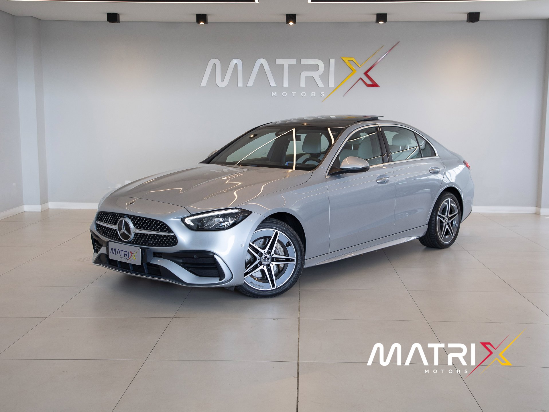 Mercedes-Benz C-200 1.5 TB 16V 183cv Aut. (Híbrido) na cor Prata em São José / SC - 982614