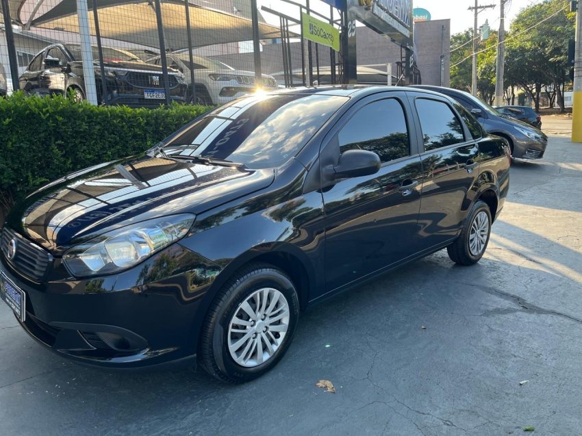 Fiat Grand Siena ATTRACTIVE 1.0 Flex 8V 4p na cor Preto em Campinas / SP - 983050