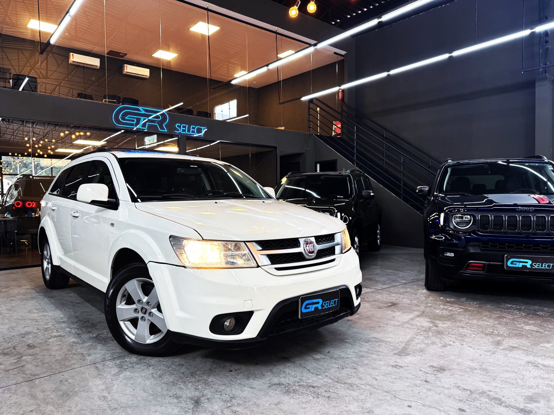 Fiat Freemont EMOT./PRECISION 2.4 16V 5p Aut. na cor Branco em Florianópolis / SC - 984954