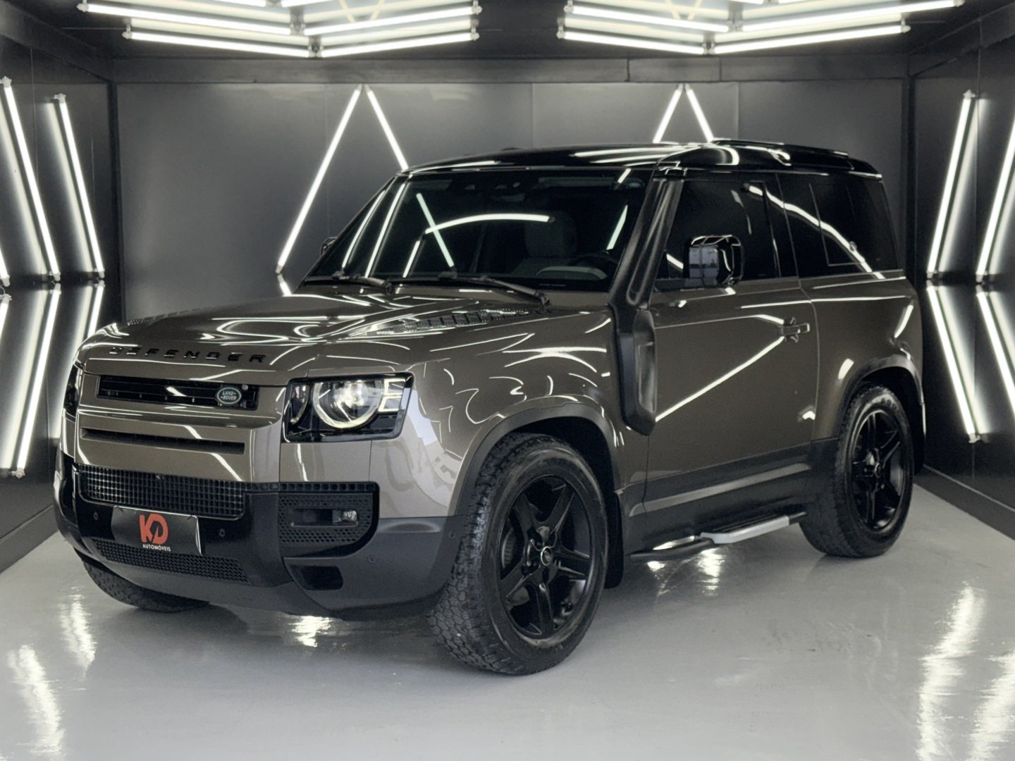 Land Rover Defender 90 2.0 Turbo SE Si4 Aut. na cor Marrom em Palhoça / SC - 984969