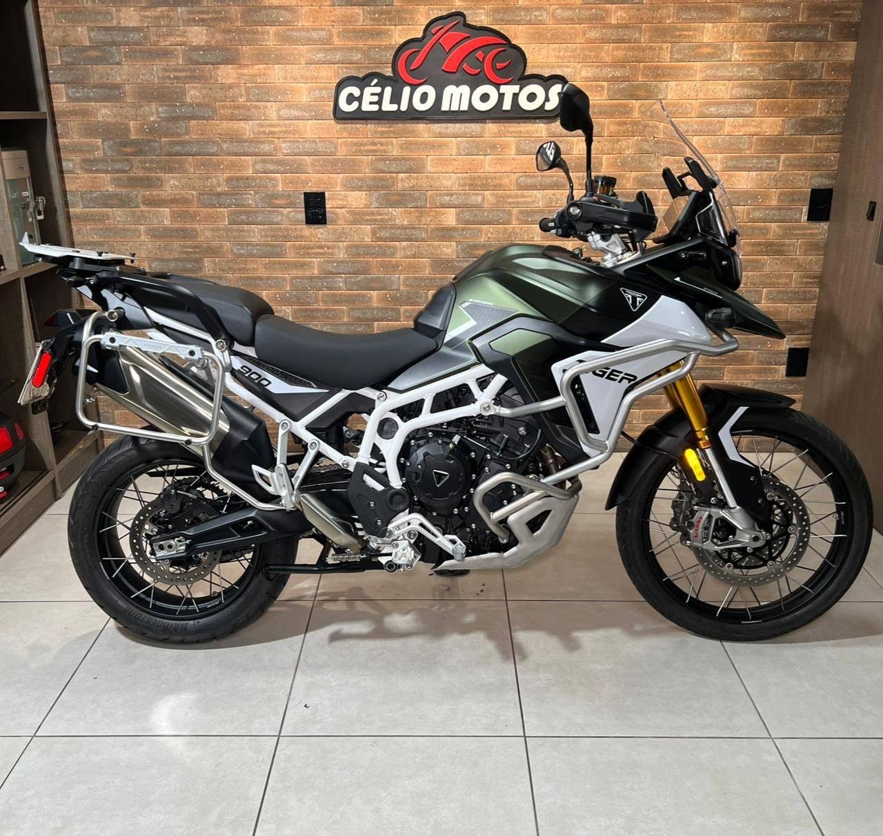 TRIUMPH TIGER 900 RALLY PRO  na cor Verde em Palhoça / SC - 985139