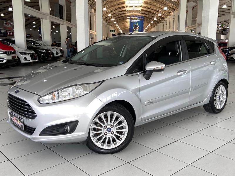 Ford Fiesta TIT./TIT.Plus 1.6 16V Flex Aut. na cor Prata em Curitiba / PR - 985272