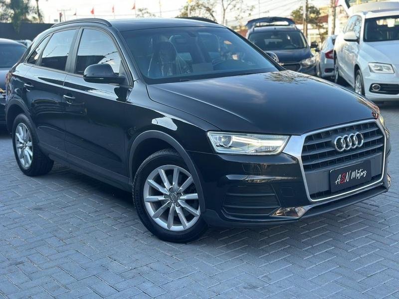 Audi Q3 1.4 TFSI/TFSI Flex S-tronic 5p na cor Preto em Curitiba / PR - 985683