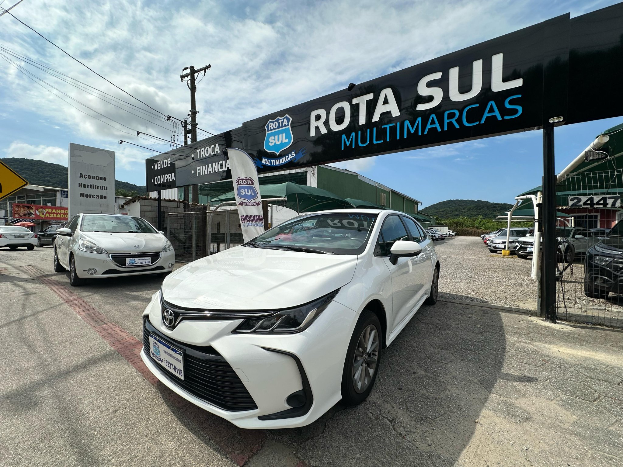 Toyota Corolla GLi 2.0 16V Flex Aut. na cor Branco em Florianópolis / SC - 986391