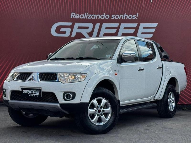 Mitsubishi L200 T.OUTDOOR 3.2 CD TB Int. Dies. Aut. na cor Branco em Curitiba / PR - 986469