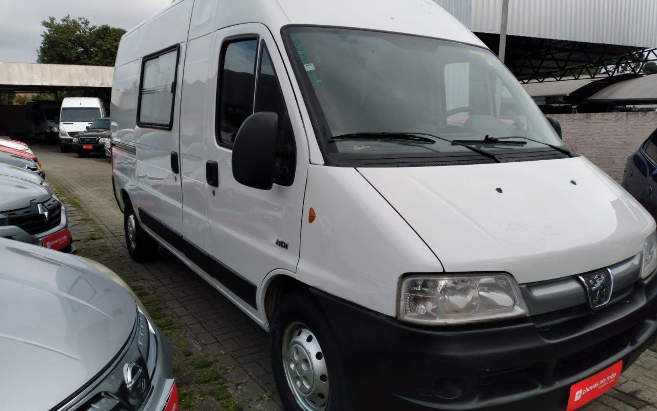 Peugeot Boxer 2.3 Furg.TB Dies. Méd/ LongoT.Alto na cor Preto em Curitiba / PR - 987256