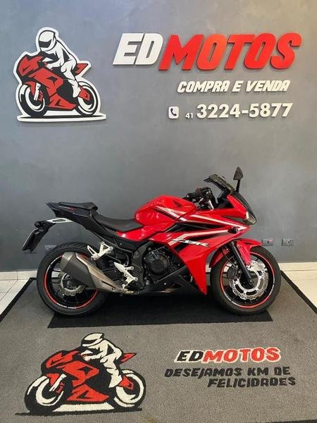 Honda CBR 500R  na cor Vermelho em Curitiba / PR - 987893