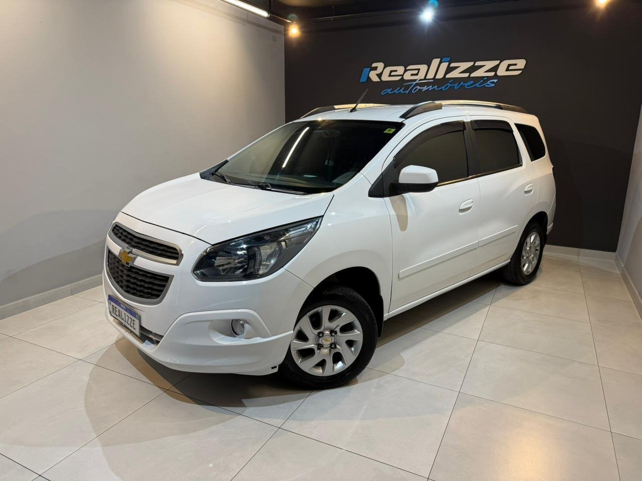 Chevrolet Spin LTZ 1.8 8V Econo.Flex 5p Aut. na cor Branco em Joinville / SC - 987911