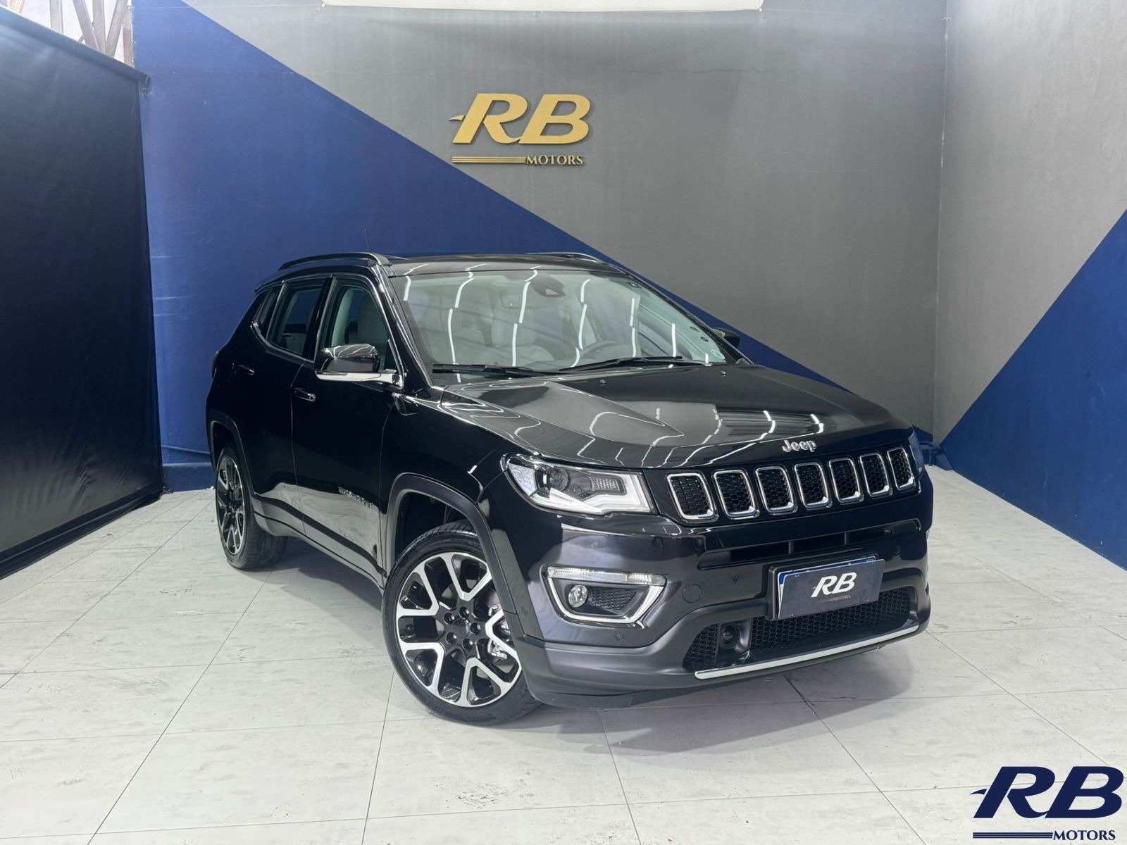 Jeep Compass LIMITED 2.0 4x2 Flex 16V Aut. na cor Preto em Itajaí / SC - 988073