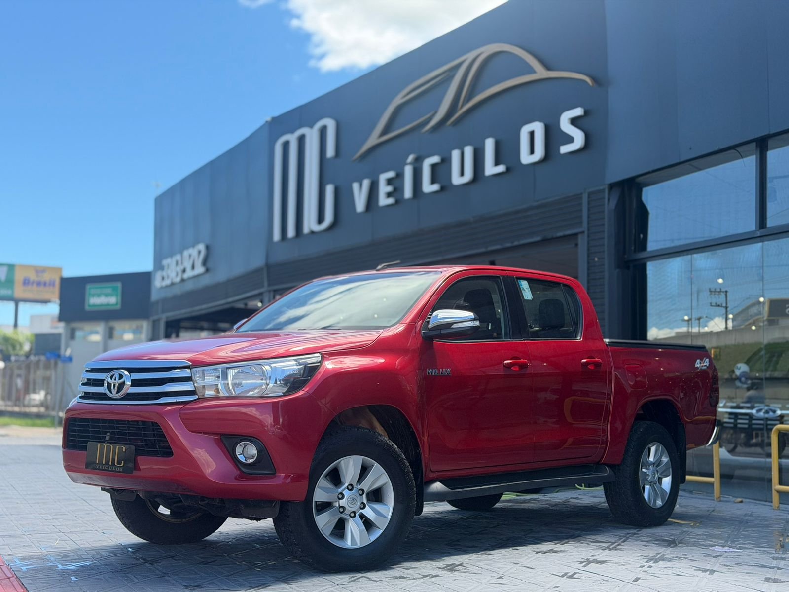 Toyota Hilux CD SR 4x4 2.8 TDI Diesel Aut. na cor Vermelho em São José / SC - 988084