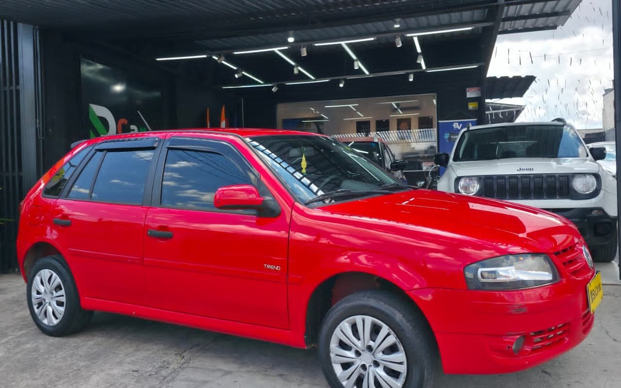 Volkswagen Gol City (Trend) 1.0 Mi Total Flex 8V 2p na cor Vermelho em Curitiba / PR - 988091