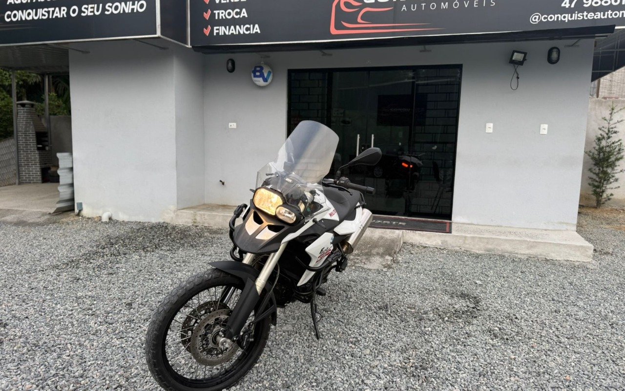 BMW F 800 GS 798cc  na cor Branco em Joinville / SC - 988094